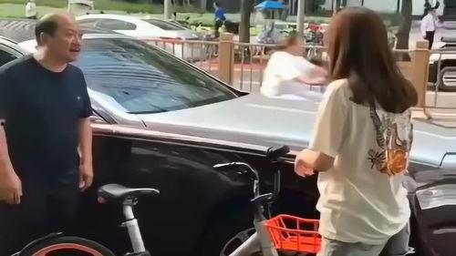 小黄车吃瓜视频,揭秘网络红人的幕后故事